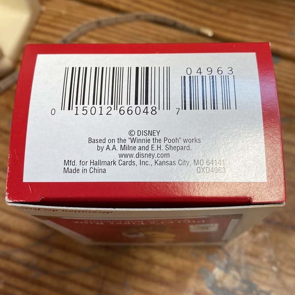 Hallmark 2002 Piglet’s First Ride Disney Ornament - Picture 7 of 7